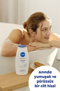 Creme Soft Kremsi Dokunuş Banyo ve Duş Jeli 500ml, Temizlerken Bakım Yapar, Badem Yağı, Nemlendirici ürün fotoğrafı