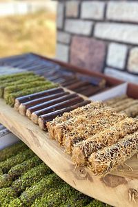 Gümüşhane Karışık Rulo Pestil Fındık Ezmeli 500 Gram (Antep Fıstıklı-Kadayıflı-Hindistan Cevizli) ürün fotoğrafı