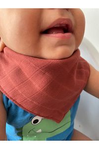 (12 ADET) Müslin Kumaş Iki Çıtçıtlı Bebek Salya Önlük & Fular ürün fotoğrafı