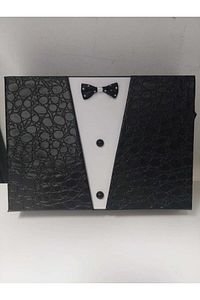 Damat Bohçası Kutulu Suni Deri Kemer, 2 Tane Normal Çorap Kartlık Parfüm Aksesuar Set ürün fotoğrafı