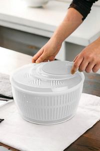 Salata Ve Sebze Kurutucu 5 Litre Beyaz Salata Kurutucu ürün fotoğrafı