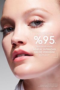 Topaklanma ve Bulaşma Yapmayan,Suya Dayanıklı Anında Dolgunluk ve Hacim Verici Maskara ürün fotoğrafı