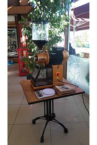 Kahve Değirmeni , Kahve Makinesi , Karabiber Makinesi 1.5kw ürün fotoğrafı