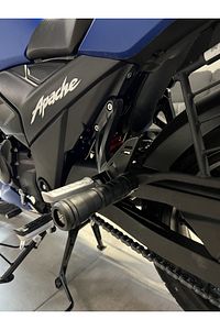 APACHE RTR 200 uyumlu  MOTOSİKLET TAKOZU 2 Li Set Siyah ürün fotoğrafı
