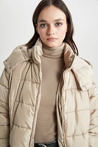 Puffer Şişme Uzun Mont Parka Su Itici Regular Kalıp Çıkarılabilir Kapüşonlu A1315ax23wn ürün fotoğrafı