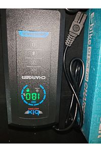 84 volt 20 amper 7 akü şarj cihazı elektrikli motorlar içindir ürün fotoğrafı
