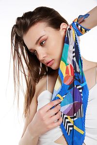 13741-1 Mix Desenli Çok Renkli Pliseli Bandana Fular ürün fotoğrafı