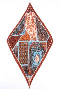 12353-1 Etro Desenli Kiremit Pliseli Bandana Fular ürün fotoğrafı