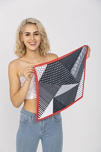 12315-1 Piliseli Geometrik Desenli Siyah Bandana Fular ürün fotoğrafı