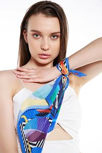 13741-1 Mix Desenli Çok Renkli Pliseli Bandana Fular ürün fotoğrafı