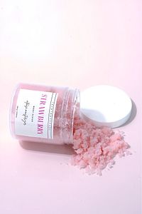 Çilek Özlü Nem Bombası, Anında Batık Karşıtı El-vücut Peeling ürün fotoğrafı