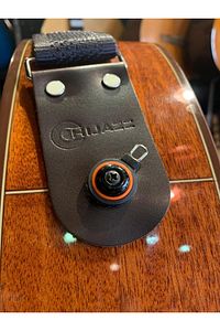 Hakiki Deri Uçlu Gitar Askısı (ASKI KİLİDİ VE PENA HEDİYE) ürün fotoğrafı
