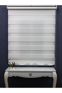 Geniş Pliseli Etek Dilimli Ekru Beyaz Zebra Stor Güneşlik Perde ürün fotoğrafı