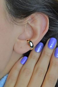 Bombeli Sade Sıkıştırmalı Kıkırdak Küpesi Earcuff ürün fotoğrafı