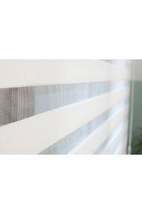 Ithal Bambu Beyaz Zebra Stor Perde Eteği Dilimli(alüminyum Kasa Metal Ayak ) ürün fotoğrafı