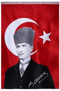 Türk Bayrağı Kalpaklı Atatürk Posterli Saten Türk Bayrağı K.atatürk Imzalı Türk Bayrağı 70x100 ürün fotoğrafı