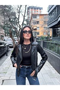 Kadın Deri Ceket Dikişsiz ürün fotoğrafı