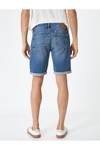 Kot Şort Slim Fit Düğmeli Cepli Katlı Paça Detaylı ürün fotoğrafı