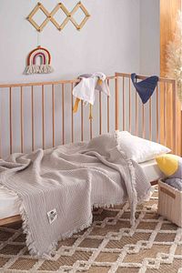 Bej 4 Katlı Müslin Püsküllü Bebek & Çocuk Battaniyesi %100 Pamuk 110*110 ürün fotoğrafı