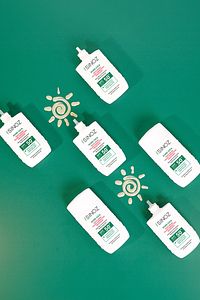 Pure Cica Tiger Grass Anında Ton Eşitleyici Onarıcı Nemlendirici Spf50 Sıvı Yüz Güneş Kremi ürün fotoğrafı