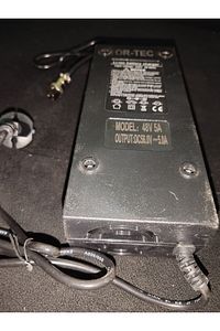 Elektrikli Scooter Şarj Aleti Hızlı 48v5 Amper 012 Uyumlu ürün fotoğrafı