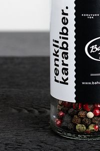 Renkli Karabiber 50gr (Değirmen Kapak) ürün fotoğrafı