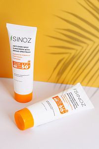Spf 50 Leke Karşıtı Yüksek Koruyucu Yüz Güneş Kremi 50 ml Normal Ve Kuru Ciltler Için ürün fotoğrafı