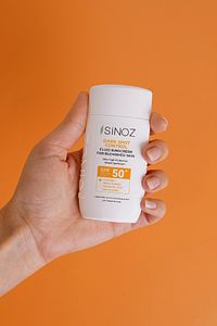SPF50+ Koyu Cilt Lekelerine Etkili Sıvı Yüz Güneş Kremi-Yeni Nesil Filtreler-Hibrit Formül PA++++ ürün fotoğrafı