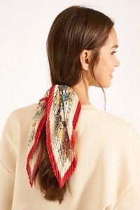 13465-1 Etnik Desenli Kırmızı Kenarlıklı Piliseli Bandana Fular ürün fotoğrafı
