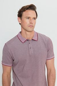 Erkek Çekmeyen Pamuklu Kumaş Slim Fit Dar Kesim Bordo Kıvrılmaz Polo Yaka T-shirt ürün fotoğrafı