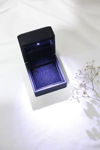 Işıklı Kutuda 925 Ayar Gümüş Lotus Çiçeği Kolyesi Rose Gold ürün fotoğrafı