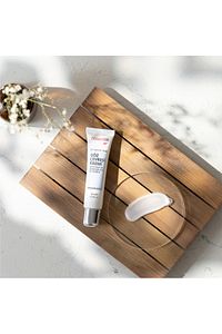 Göz Çevresi Aydınlatıcı ve Kırışıklık Karşıtı Bakım Kremi 15 ml ürün fotoğrafı