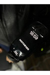 Motosiklet Kola Takılan Telefon Tutucu Kol Telefon Tutucu Su Geçirmez 6.7" (DAYANIKLI) ürün fotoğrafı