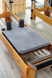 Gri Kaydırmaz Pilates Reformer Havlusu, Nonslip Reformer Mat Towel, ürün fotoğrafı
