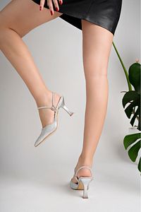 Kadın Gümüş Taş Detaylı Topuklu Stiletto Abiye Ayakkabı ürün fotoğrafı