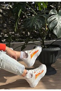 Fenna Beyaz Cilt Hologramlı Bağcıklı Spor Ayakkabı ürün fotoğrafı
