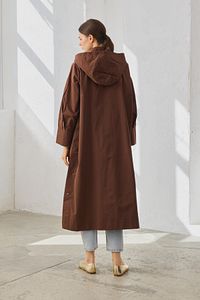 Kapüşonlu Oversize Yağmurluk Kahverengi ürün fotoğrafı