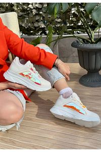 Fenna Beyaz Cilt Hologramlı Bağcıklı Spor Ayakkabı ürün fotoğrafı
