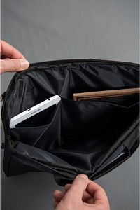 Simple Macbook Air- Pro 13-13.3-14 Inç Darbeye Karşı Korumalı Su Geçirmez Laptop Çantası Füme ürün fotoğrafı