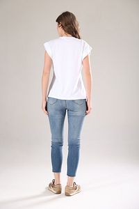 Beyaz %100 Pamuk Vatka Görünümlü Basic Bisiklet Yaka Örme T-shirt ürün fotoğrafı