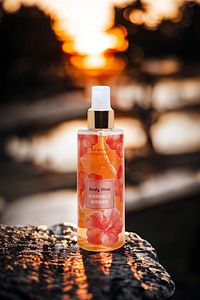 Elif Nur Yel Eny Body Mist Kissable Amber Vücut Spreyi 200ml ürün fotoğrafı