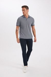 Slim Fit Kıvrılmaz Polo Yaka Kol Bantlı Pamuklu Tişört D0033axns ürün fotoğrafı