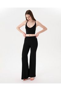Siyah Şortlu Yoga Pantolon İnce Dökümlü Yoga Pantolon ürün fotoğrafı