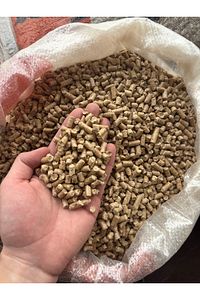 A1 Kalite %100 Çam Peleti 6mm Yüksek Yanma Enerjisine Sahip Odun Peleti 25kg Çuval ürün fotoğrafı