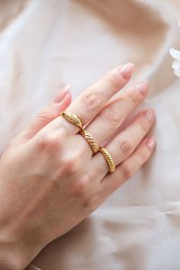 Kadın 3'lü Gold Yüzük Seti ürün fotoğrafı