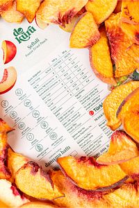 Şeftali Kuru Meyve Cipsi - Dondurularak Kurutulmuş Freeze Dried Çıtır Şeftali ürün fotoğrafı