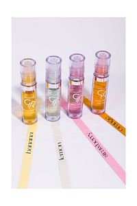 Roll On Lipgloss No:01 Strawberry - Meyveli Dudak Parlatıcısı ürün fotoğrafı