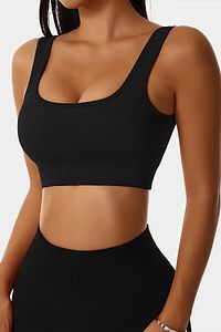 Kadın Crop 2'li Paket Siyah - Beyaz Pedli Spor Sütyeni Yarım Atlet Büstiyer Bluz ürün fotoğrafı