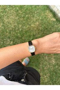 Retro Minimal Deri Siyah Kordon Kadın Kol Saati ürün fotoğrafı