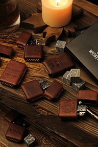 El Yapımı Hakiki Deri Zippo Tarzı Çakmak Isme Özel Babalar Günü ürün fotoğrafı